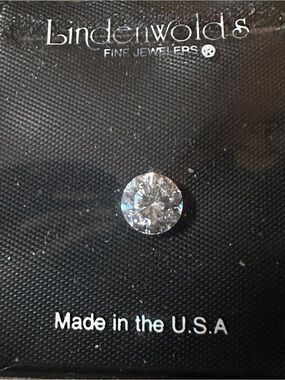 VINTAGE LINDENWOLD FINE JEWELERS 1 CARAT ROUND CUBIC ZIRCONIA